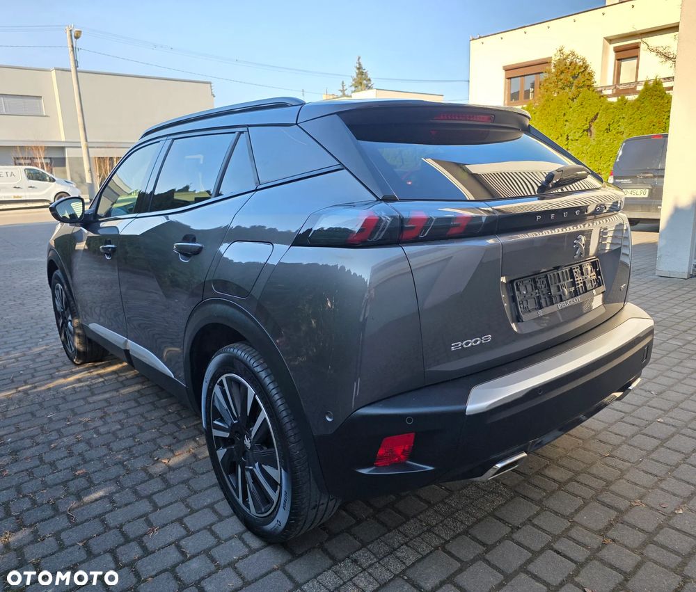 Peugeot 2008 PureTech 130 EAT8 GT - 6