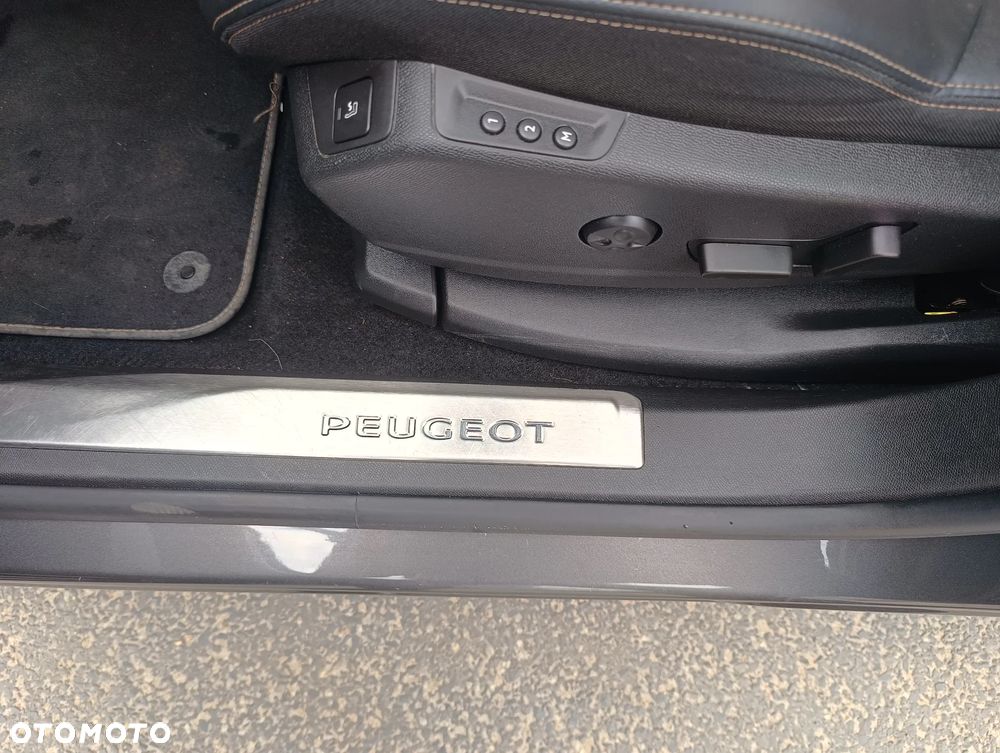 Peugeot 3008 225 e-EAT8 GT Pack - 6