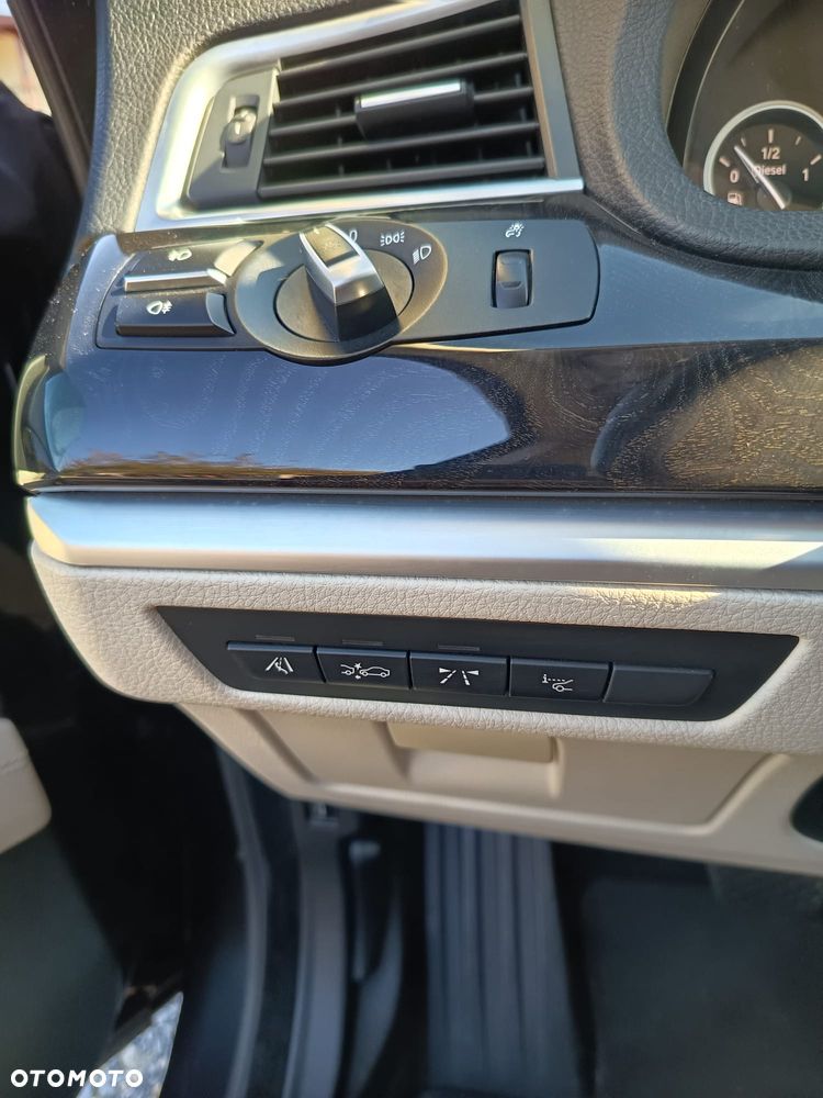 BMW 5GT - 30