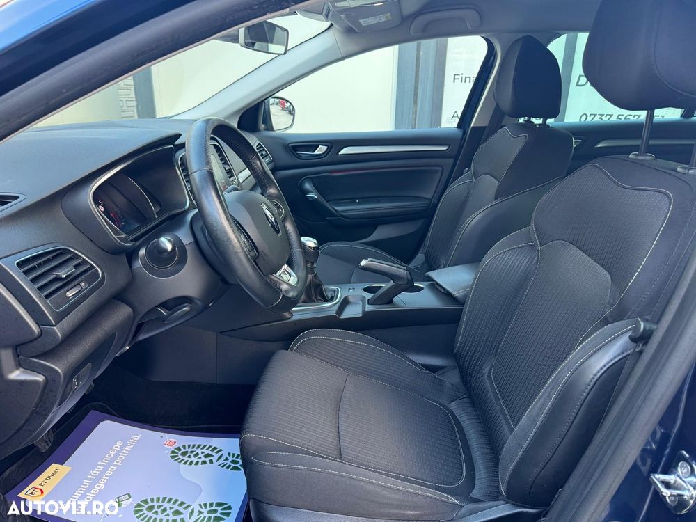Renault Megane - 11
