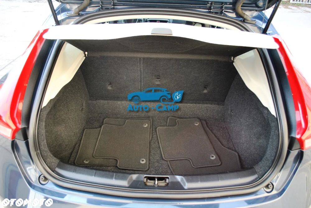Volvo V40 D2 Summum - 19