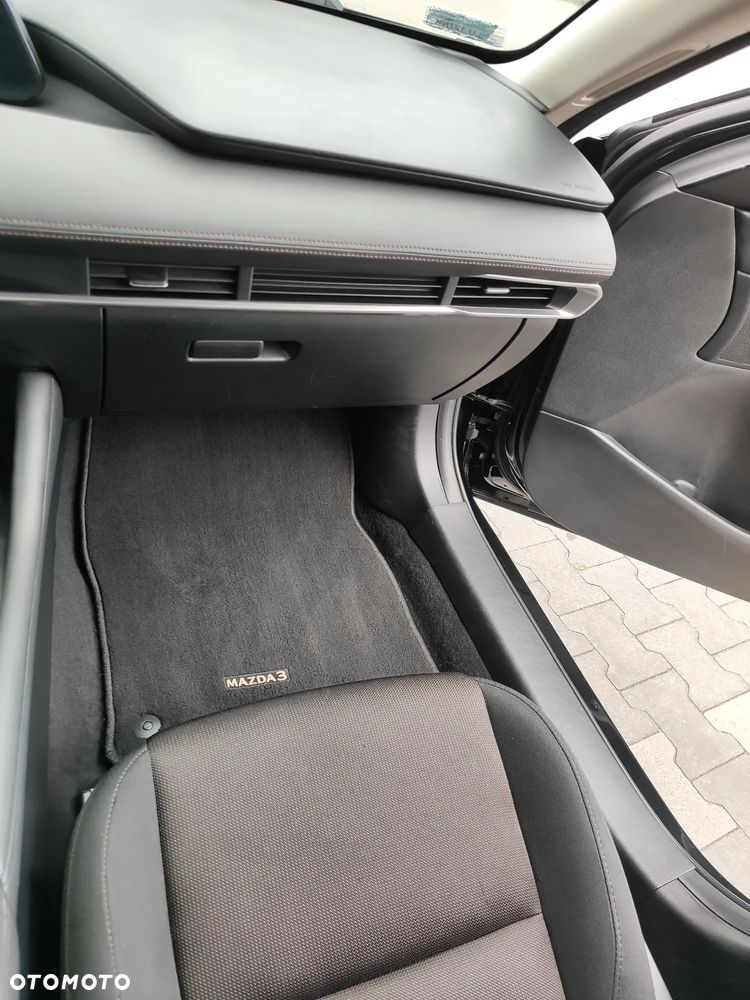 Mazda 3 SKYACTIV-X 2.0 M-Hybrid DRIVE - 16