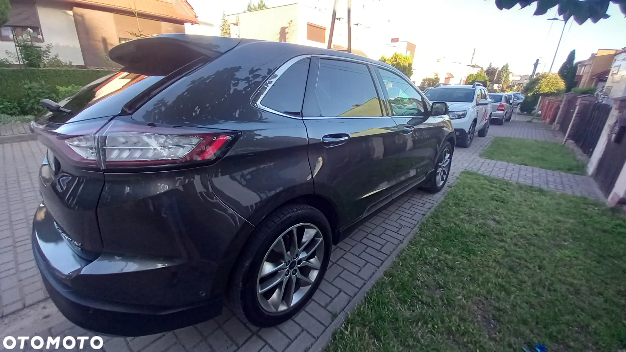 Ford Edge - 9