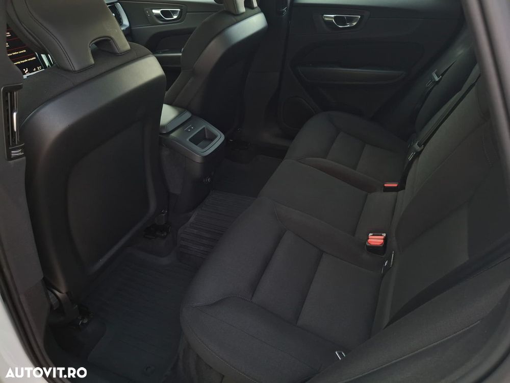 Volvo XC 60 T5 AWD Momentum - 16