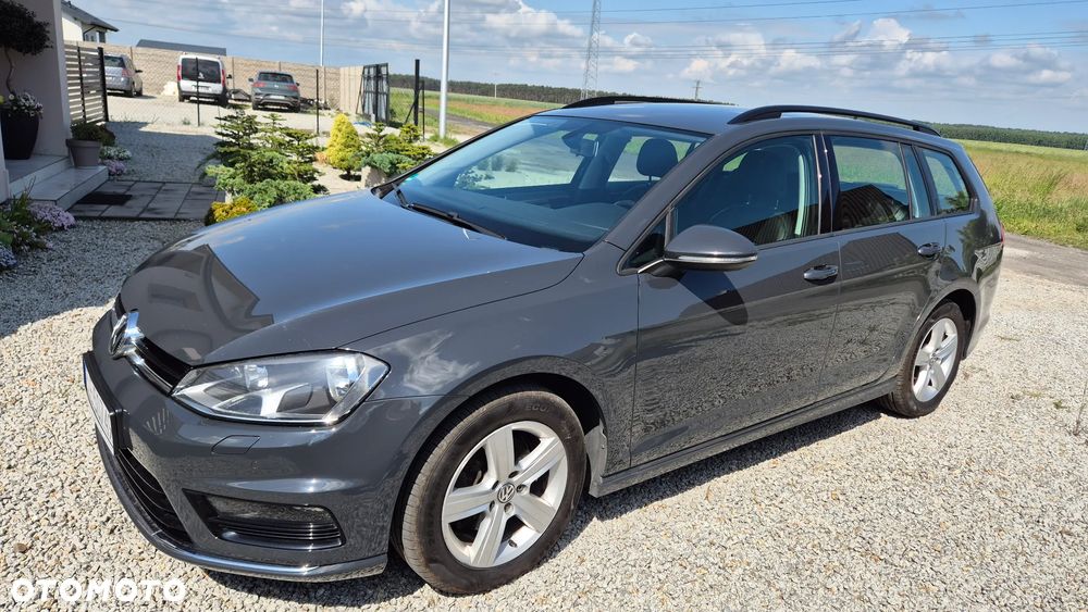 Volkswagen Golf - 2