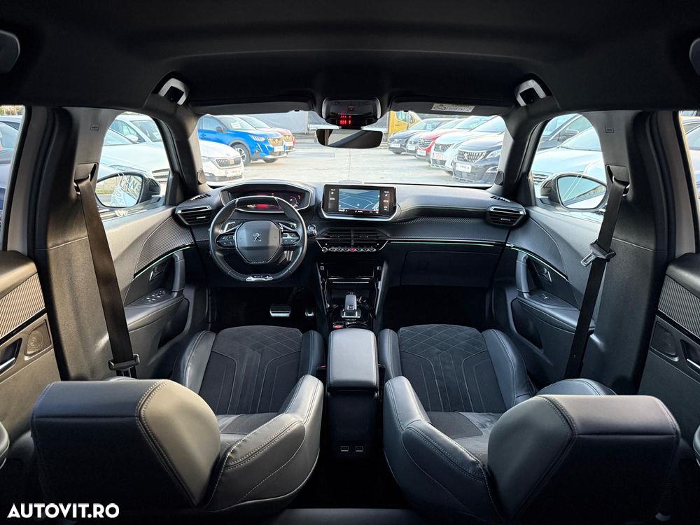 Peugeot 2008 PureTech 130 EAT8 GT Pack - 7