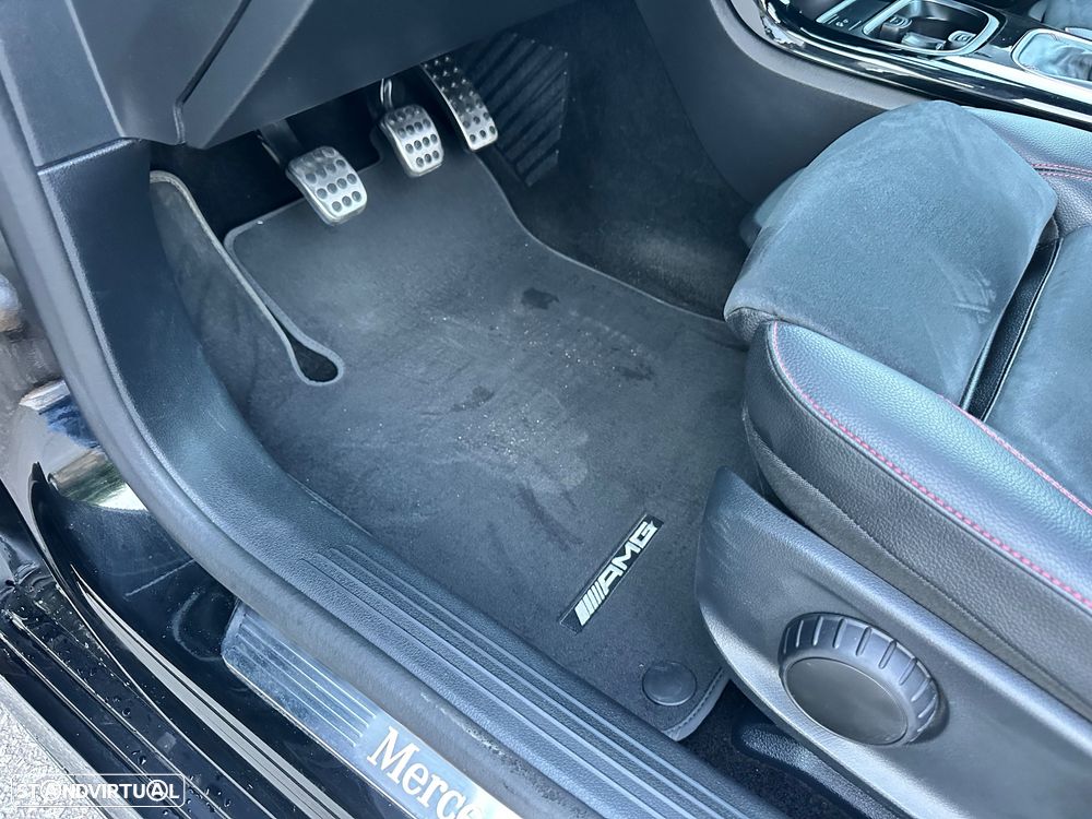 Mercedes-Benz A 200 AMG Line - 26