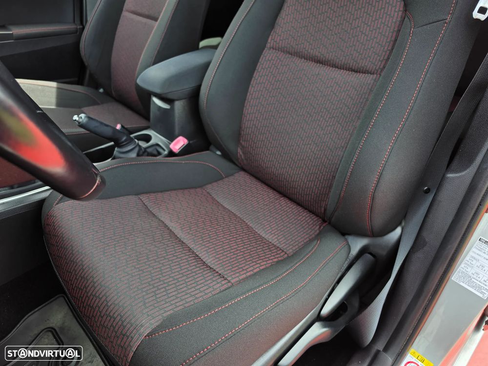 Toyota Auris 1.4 D-4D Comfort - 9