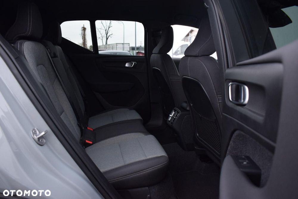 Volvo XC 40 - 20