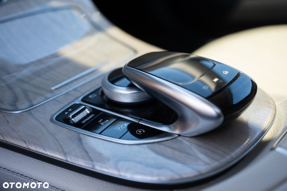 Mercedes-Benz CLS - 23