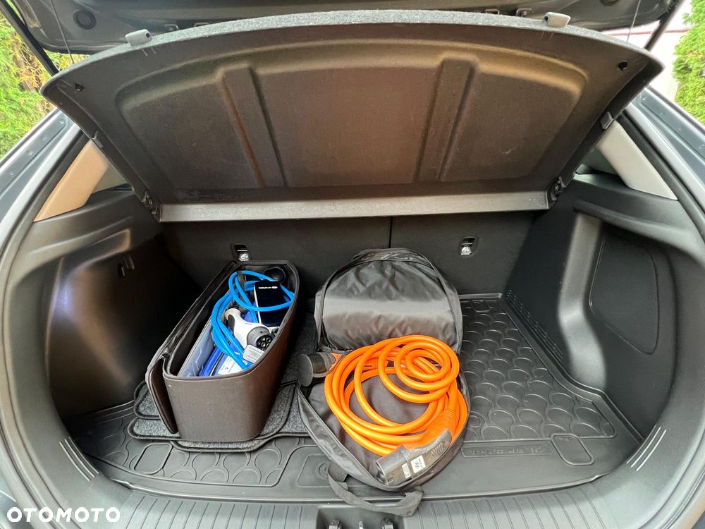 Hyundai Kona 64kWh Platinum - 39