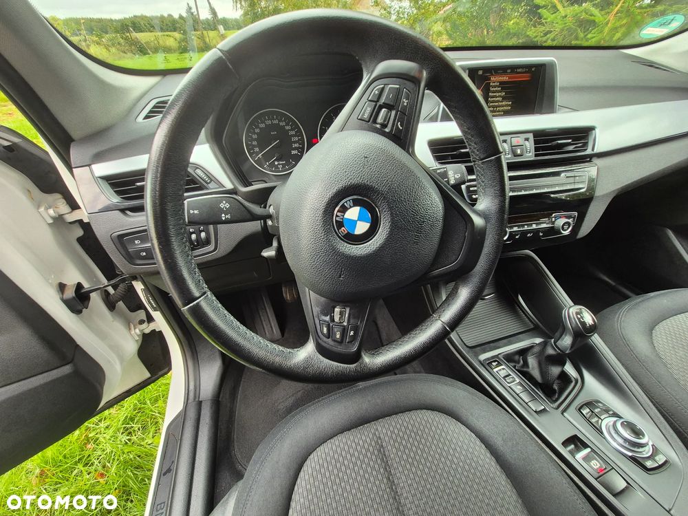 BMW X1 sDrive18d xLine - 12