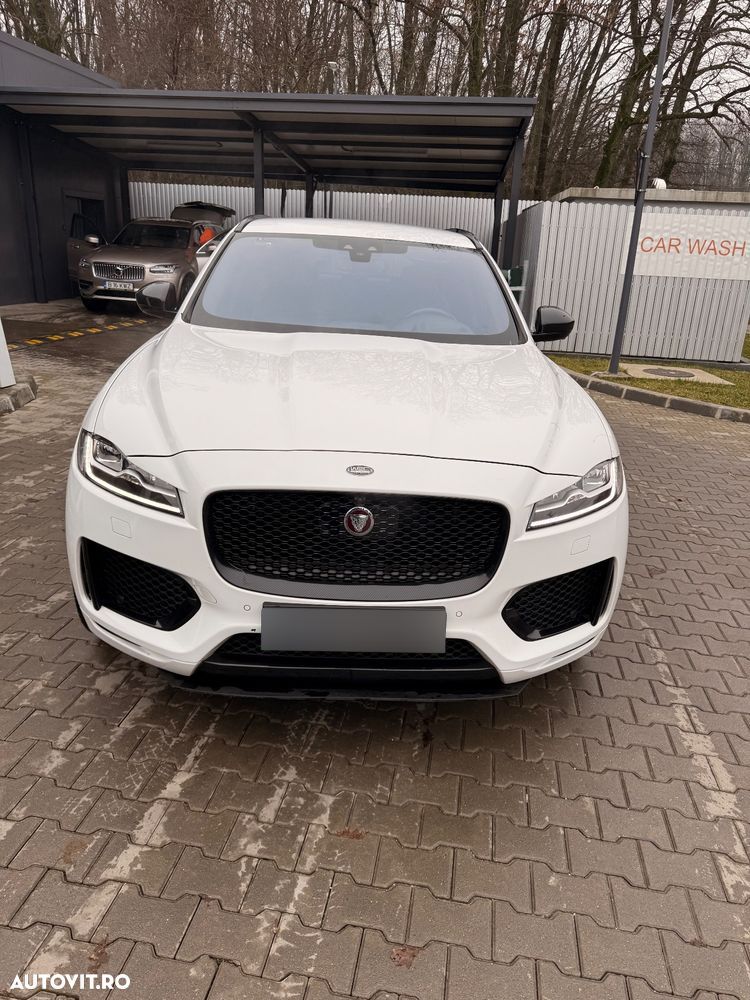 Jaguar F-Pace - 1