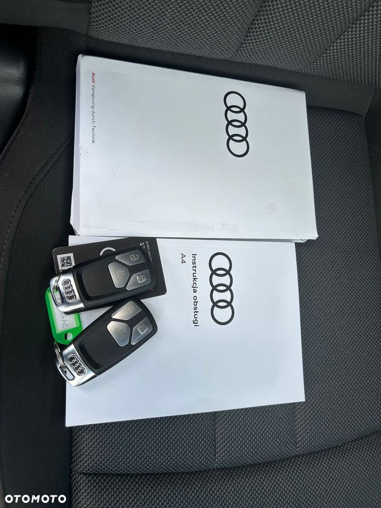 Audi A4 Limousine 35 TFSI mHEV Advanced S tronic - 35