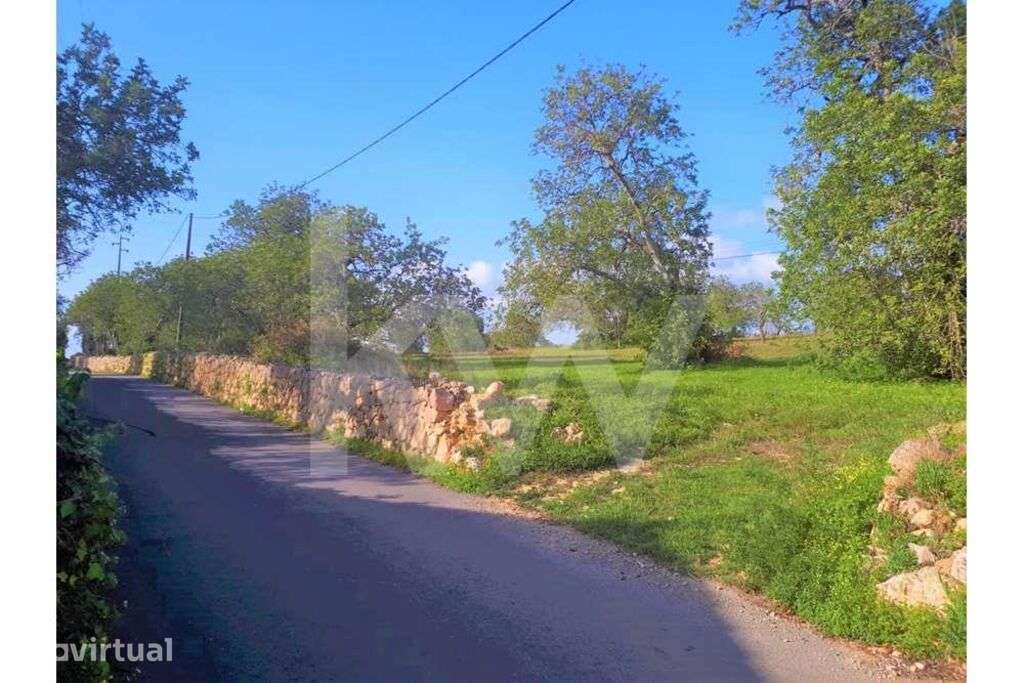 Terreno Rústico com 20.050m2 sito em Alpouvar, Albufeira. - Grande imagem: 2/9