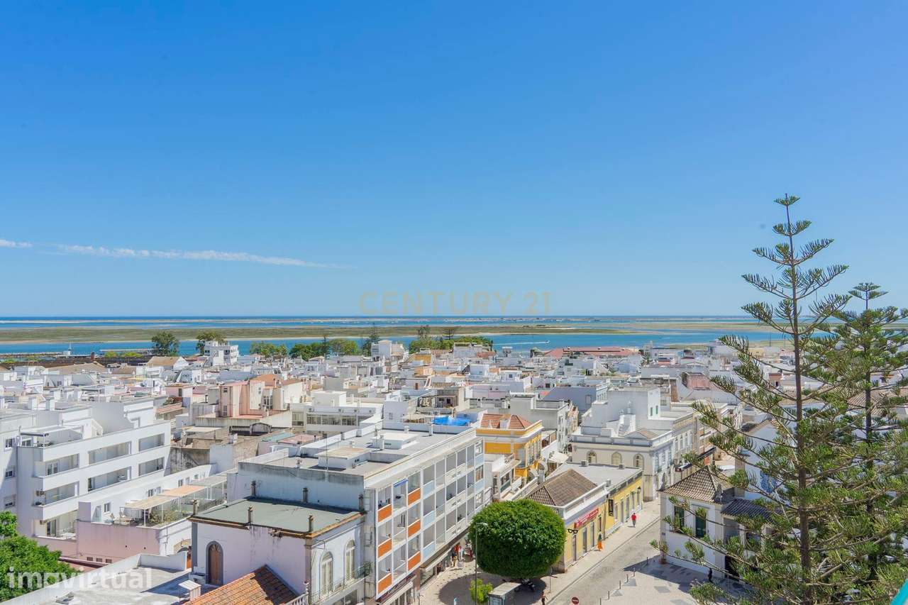 Apartamento T2 com Vista Mar e Serra, na Baixa de Olhão - Grande imagem: 3/13
