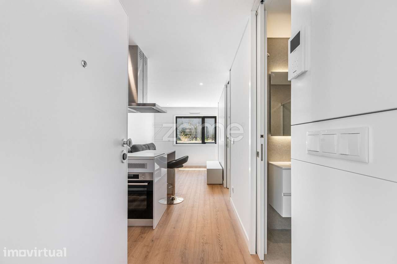 Apartamento T0 Novo com Garagem - Grande imagem: 4/29