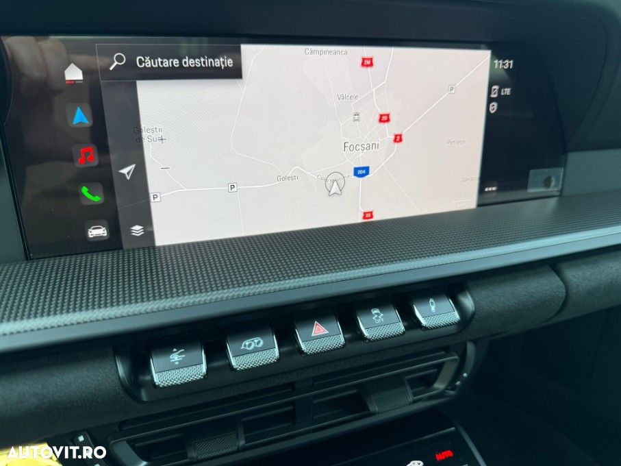 Porsche 911 Targa 4 GTS PDK - 16