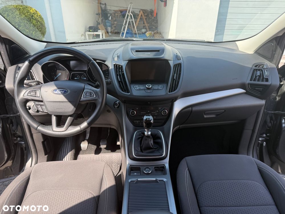 Ford Kuga 2.0 TDCi 2x4 Trend - 29