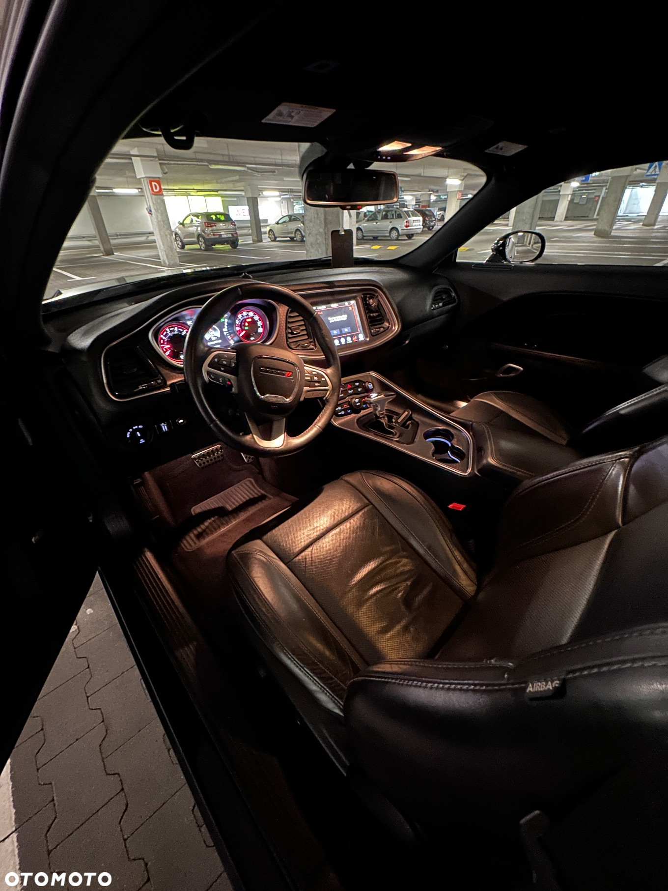 Dodge Challenger 3.6 SXT Plus - 15