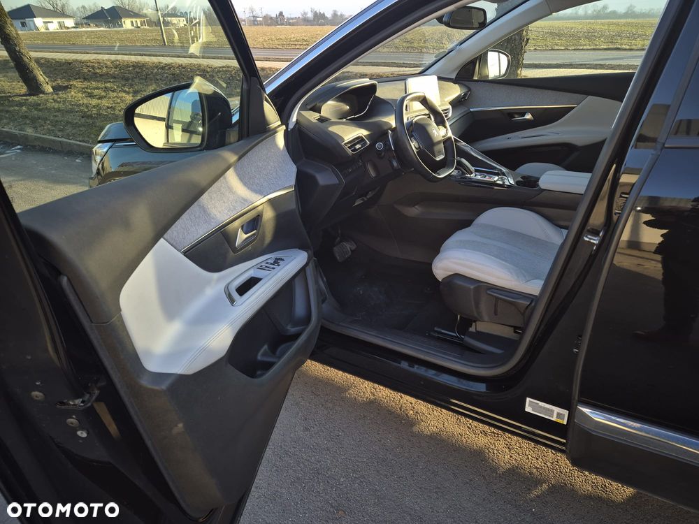 Peugeot 5008 BlueHDi 130 EAT8 Allure - 16