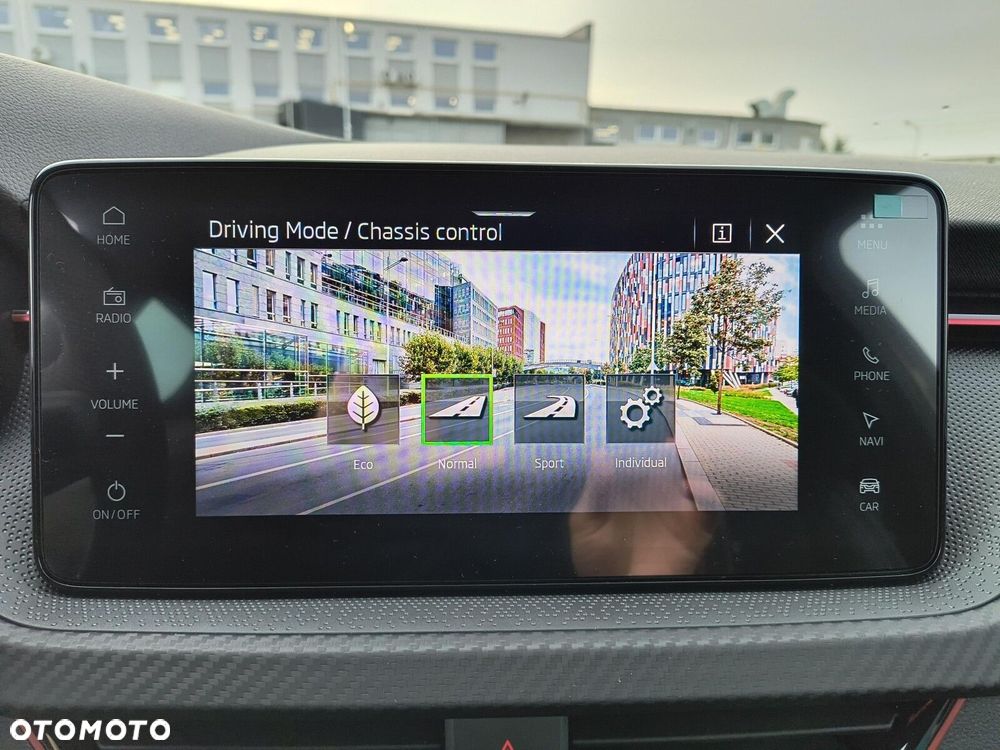 Skoda Scala 1.5 TSI Monte Carlo DSG - 28