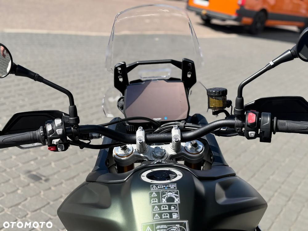 Triumph Tiger - 16