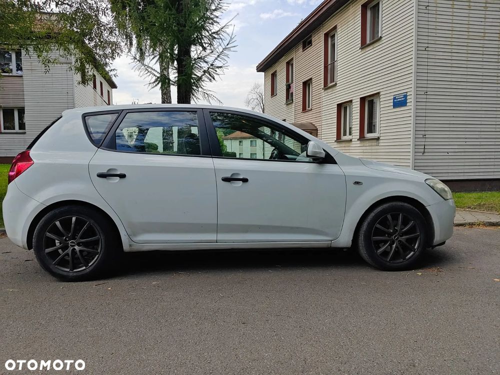 Kia Ceed 1.6 CRDi EX - 9