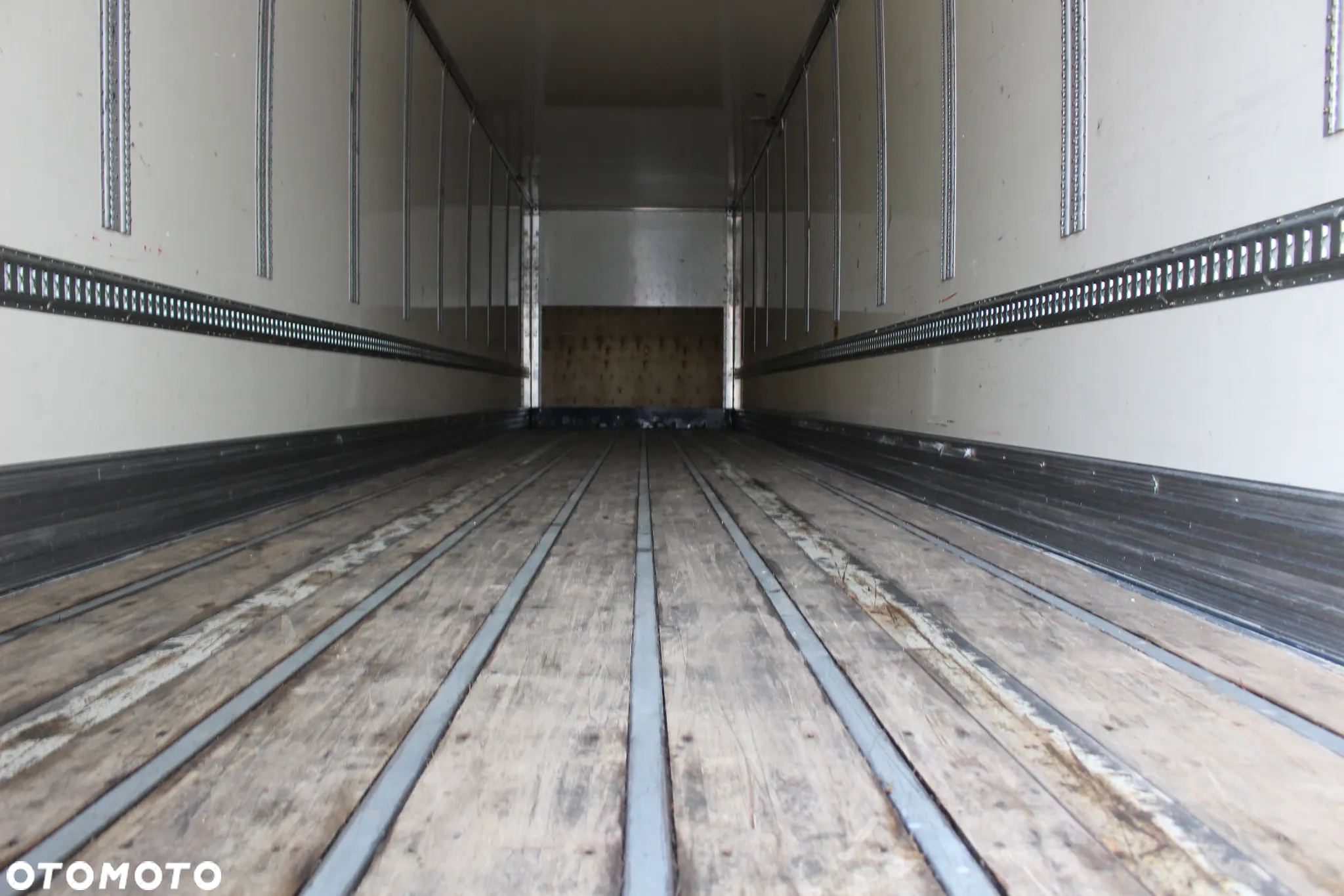 Fruehauf KONTENER /3-OSIE/ TYLNE DRZWI /KOSZ NA PALETY/**SERWIS FR**/SUPER STAN / - 13