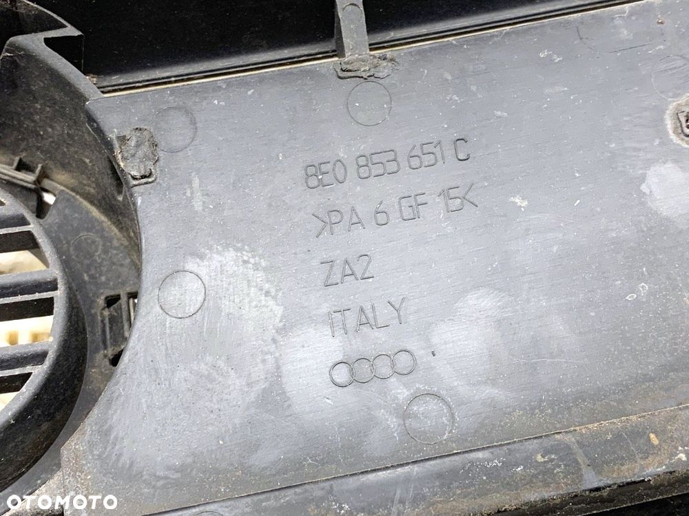 ATRAPA GRILL  AUDI A4 B6 (8E2) 2000 - 2005 2.0 96 kW [130 KM] benzyna 2000 - 2004 8E0853651C - 3