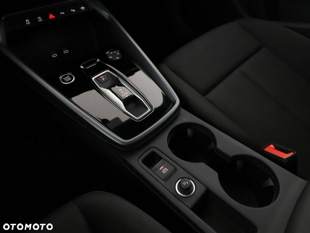 Audi A3 Sportback 30 TFSI mHEV Advanced S tronic - 32