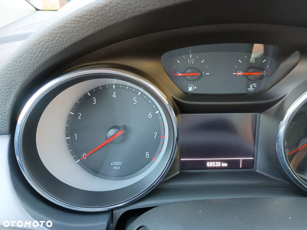 Opel Astra 1.4 T GPF Enjoy S&S - 8