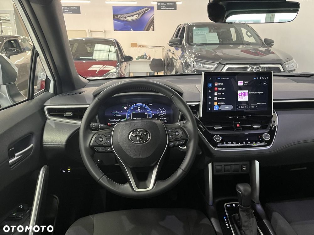 Toyota Corolla Cross - 8