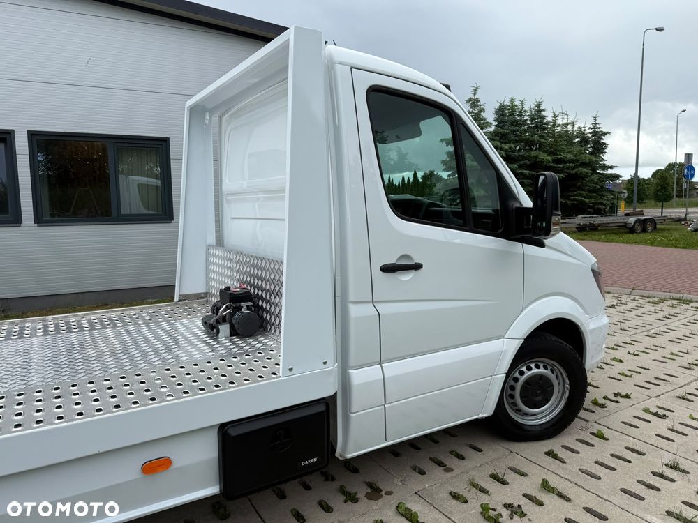Mercedes-Benz Sprinter - 10