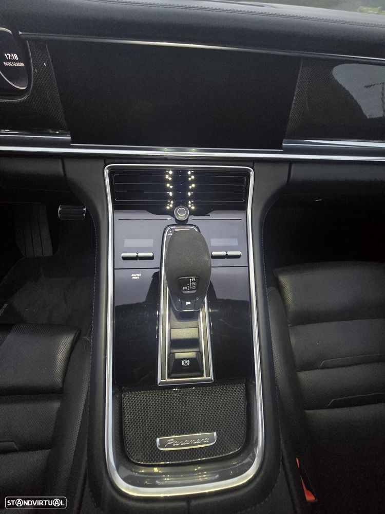 Porsche Panamera Sport Turismo Turbo S E-Hybrid - 16