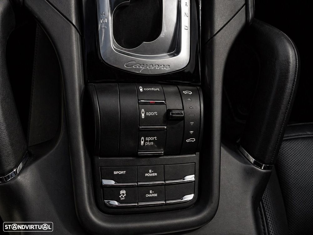 Porsche Cayenne S E-Hybrid Platinum Edition - 25