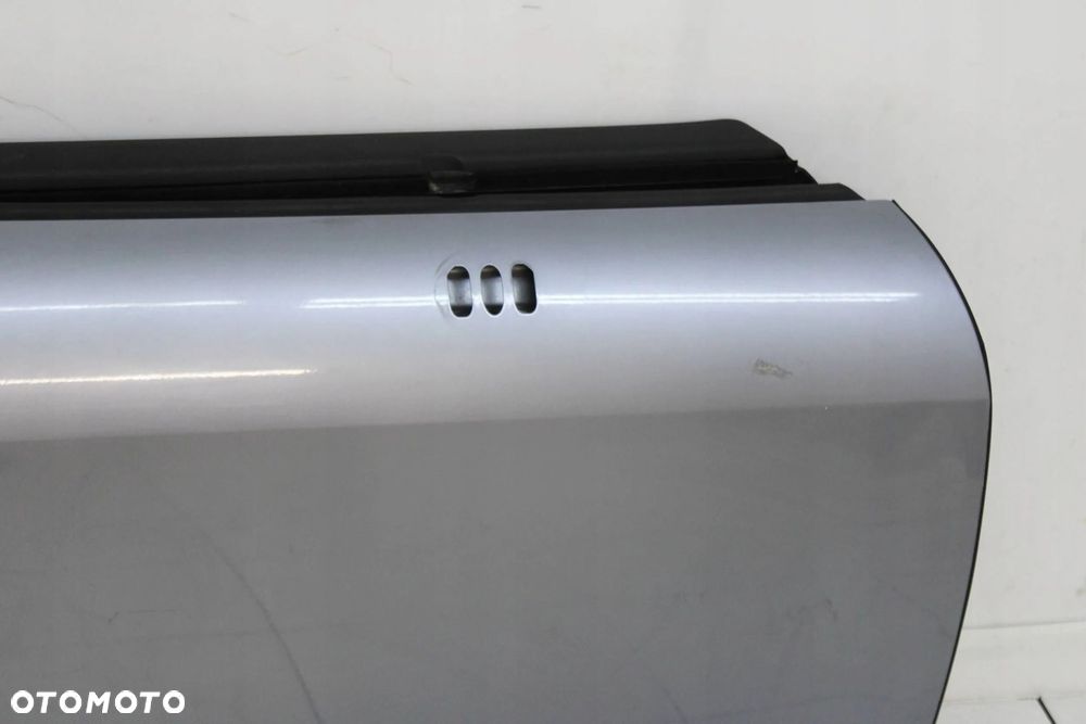 AUDI TT I 8N 1999R- DRZWI PRAWE PRAWY PRZÓD PRZEDNIE LY7J - KOD LAKIERU - 3