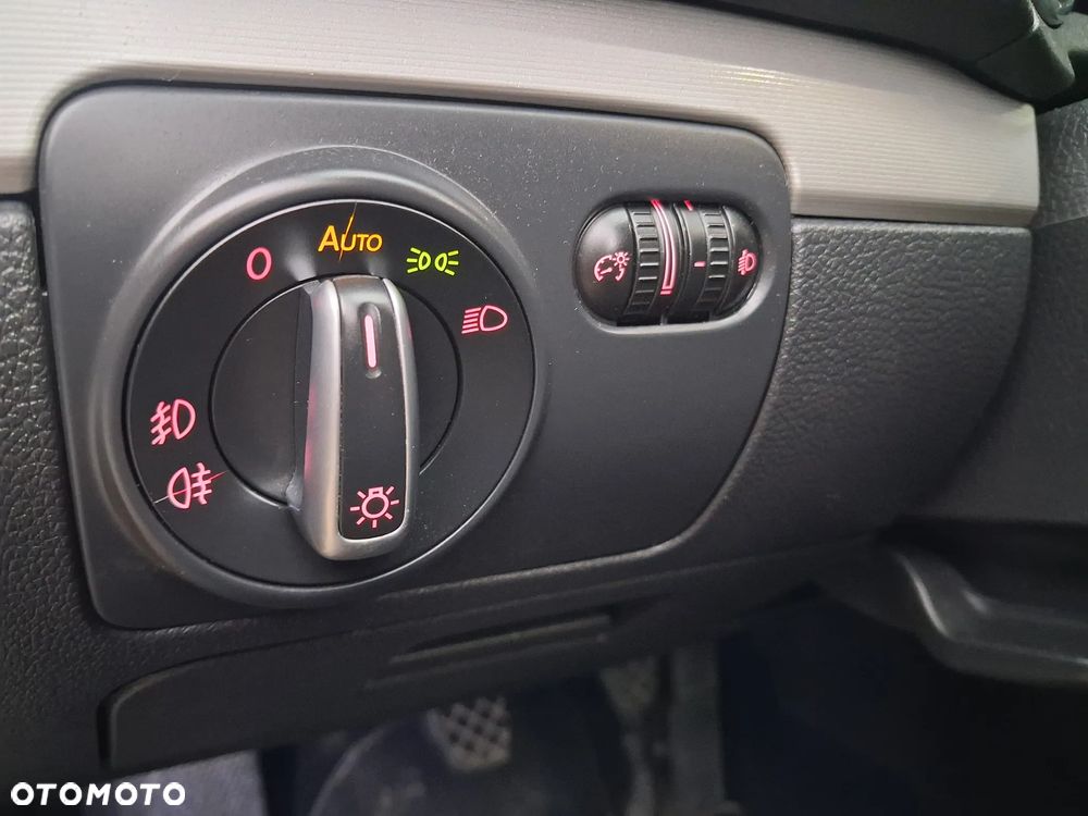 Volkswagen Golf - 19