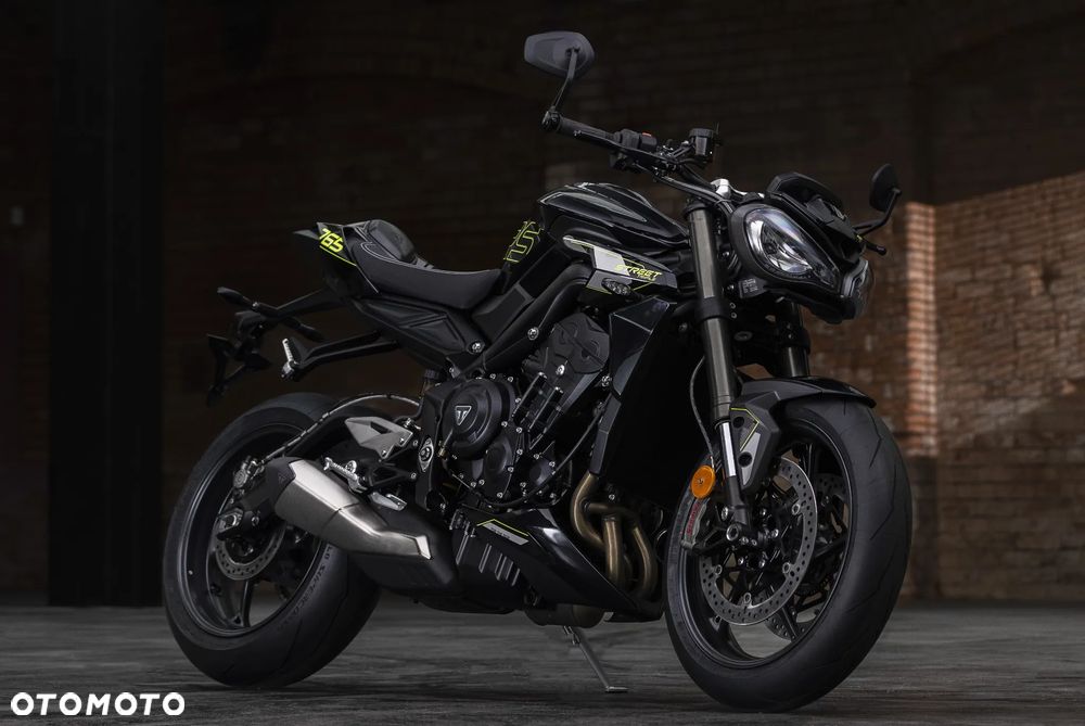 Triumph Street Triple - 3