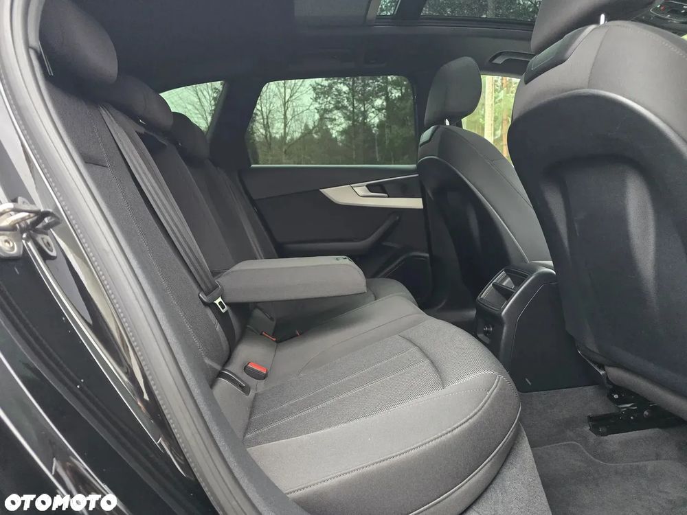 Audi A4 Avant 2.0 TDI S tronic - 30