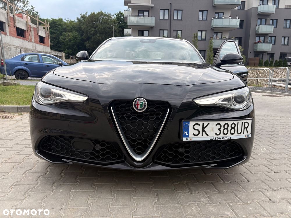 Alfa Romeo Giulia 2.0 Turbo Business - 12