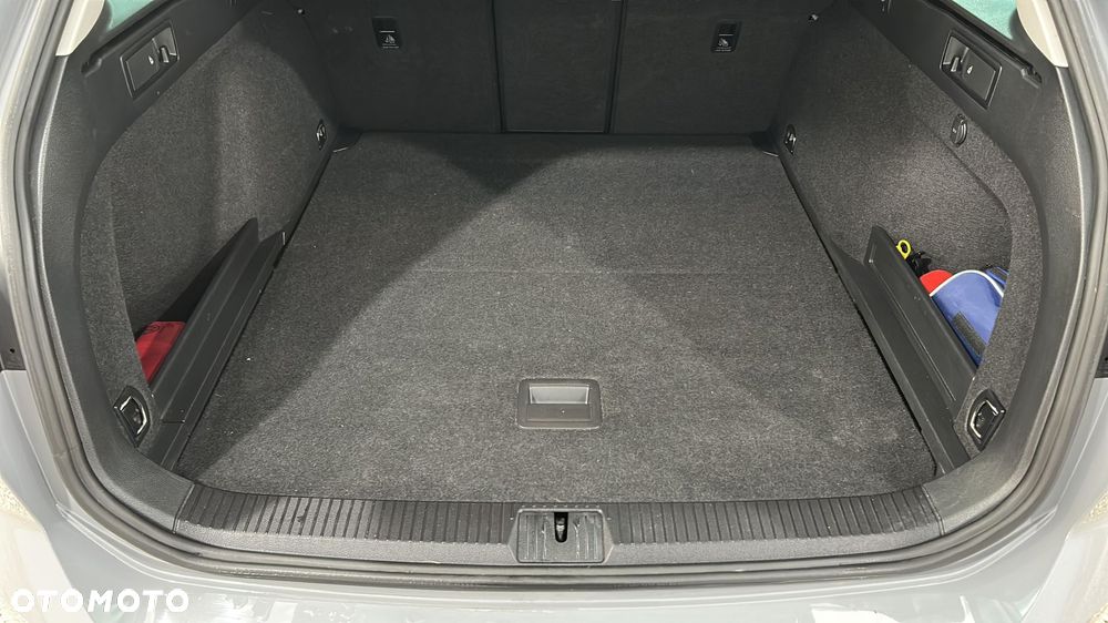 Volkswagen Passat Variant 2.0 TDI EVO Business DSG - 12