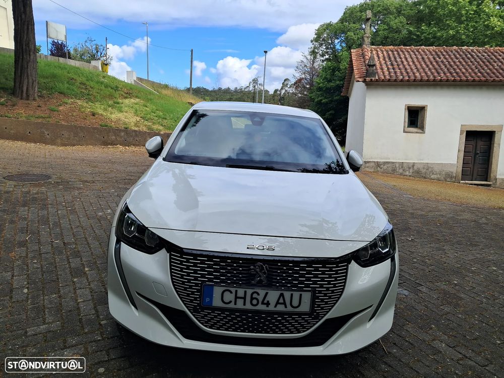 Peugeot e-208 Allure Pack - 11