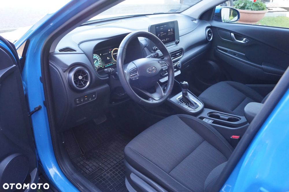 Hyundai Kona - 11