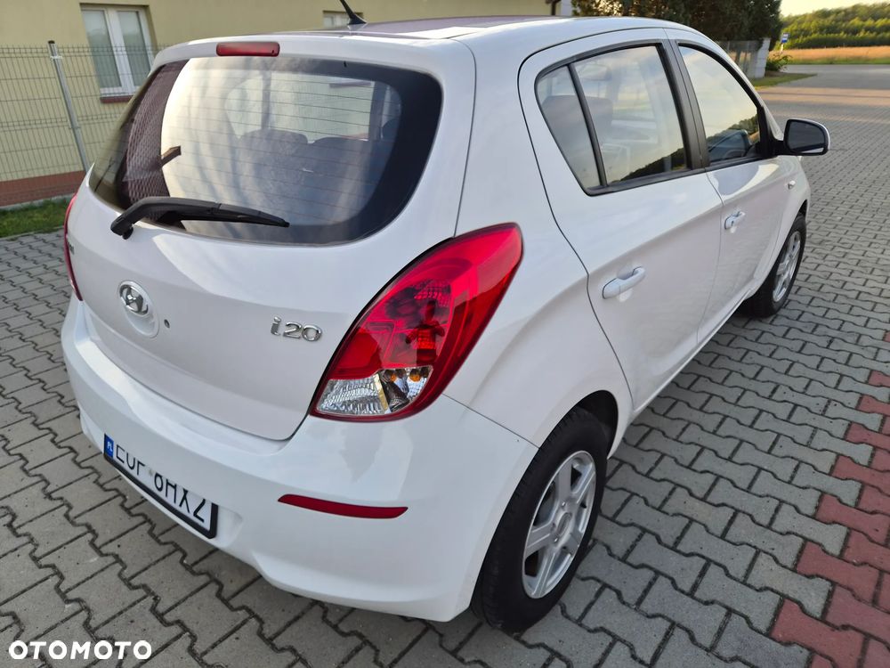 Hyundai i20 1.2 Trend - 14