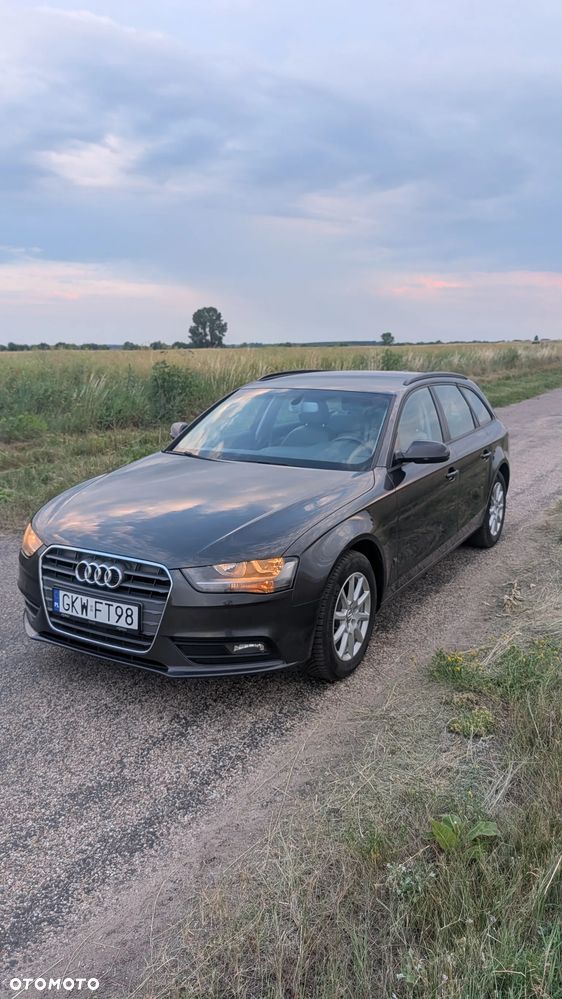 Audi A4 Avant 2.0 TDI DPF Ambiente - 2
