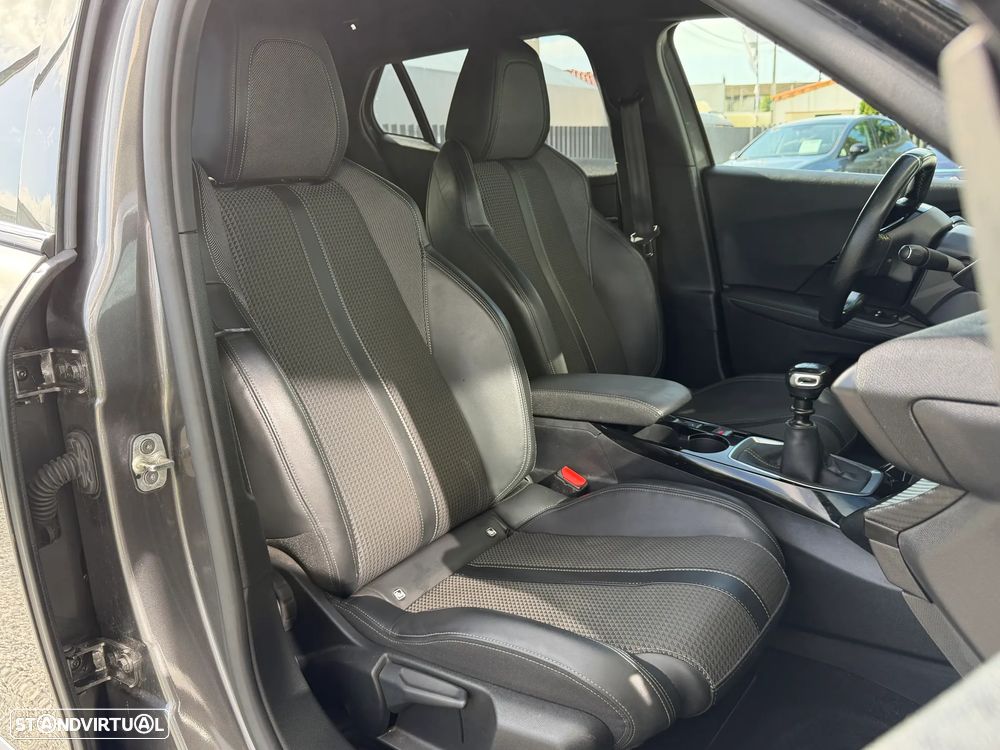 Peugeot 2008 PureTech 130 Stop&Start GT-Line Edition - 12