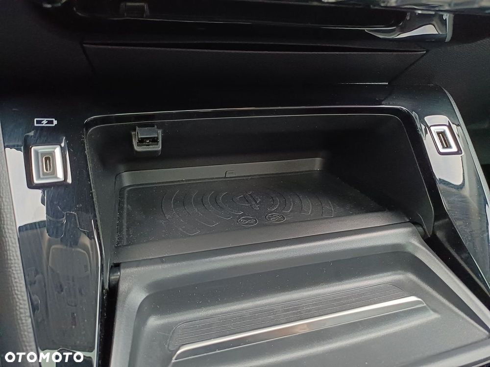 Peugeot 208 1.2 PureTech Allure Pack S&S EAT8 - 28