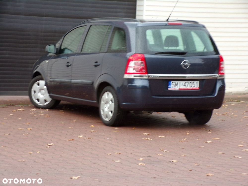 Opel Zafira - 16