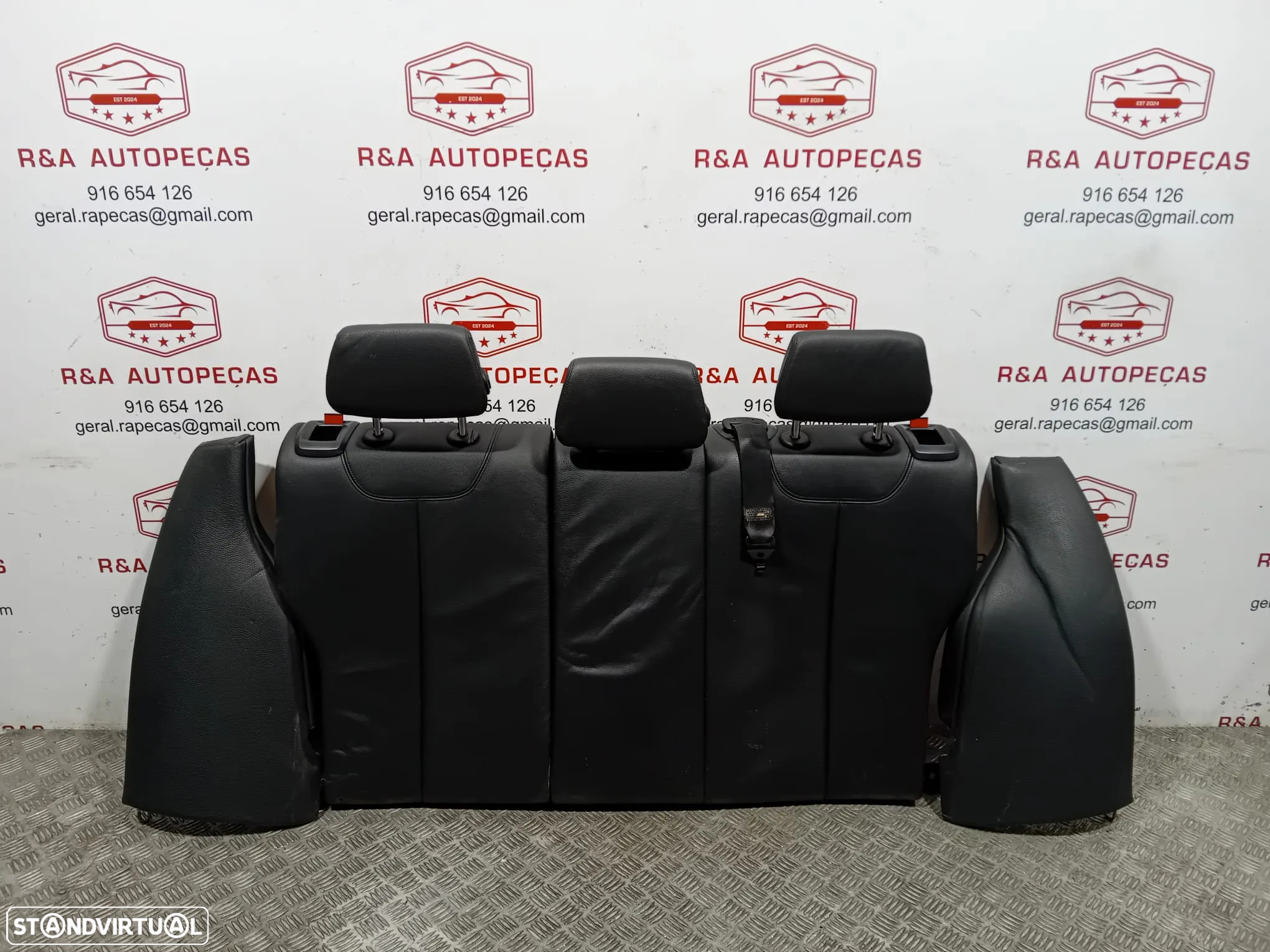Conjunto de Bancos BMW F20 em Pele Original - 2